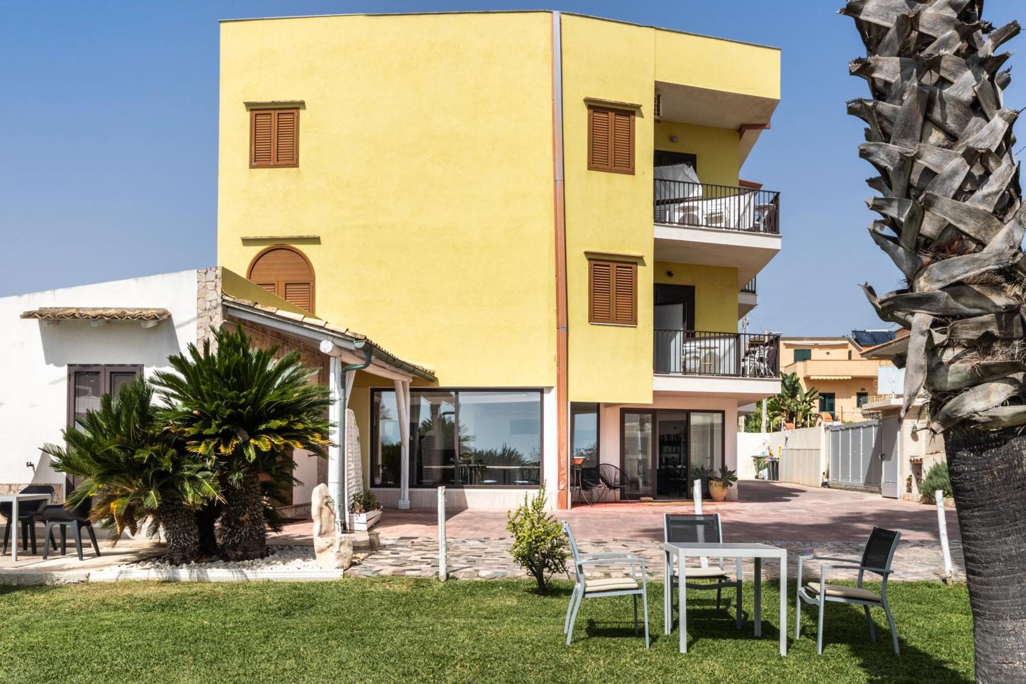 B&B La Terrazza Sul Mare Avola Luaran gambar