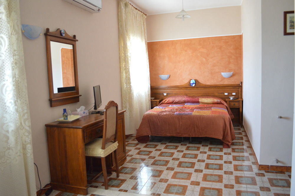 B&B La Terrazza Sul Mare Avola Luaran gambar